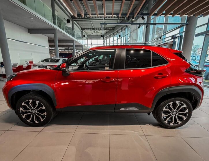Toyota Yaris Cross SUV 1,5 l 85 kw