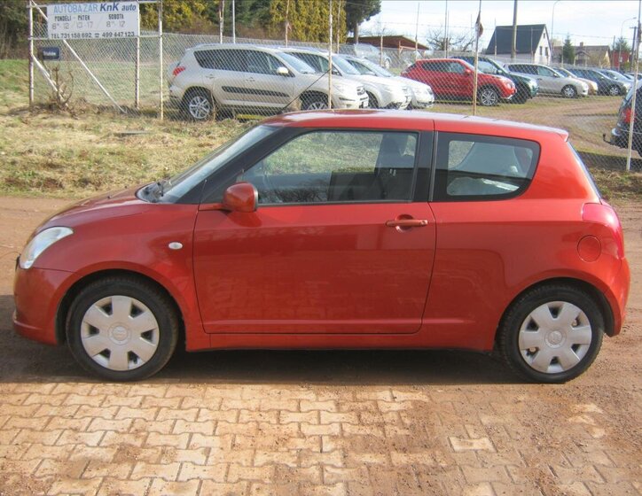 Suzuki Swift Hatchback 1,3 l 67 kw