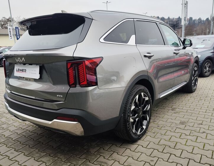 KIA Sorento 5