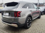 KIA Sorento 5