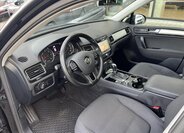 Volkswagen Touareg SUV / Terénní 3,0 l 150 kw