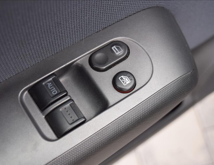 Honda Jazz Hatchback 1,2 l 57 kw