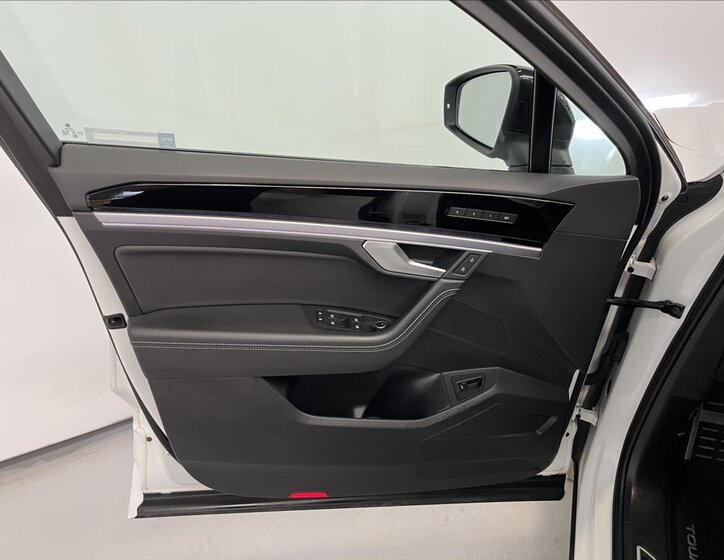 Volkswagen Touareg 26