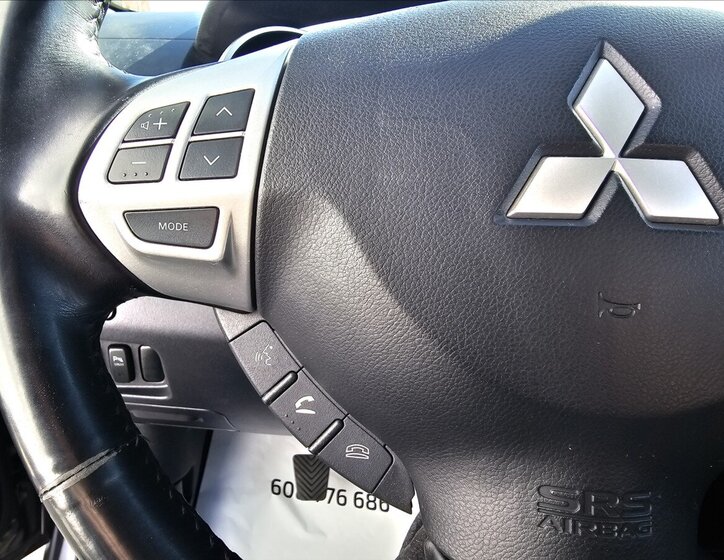 Mitsubishi Outlander SUV / Terénní 2,2 l 115 kw