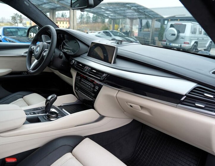 BMW X6 SUV / Terénní 3,0 l 280 kw