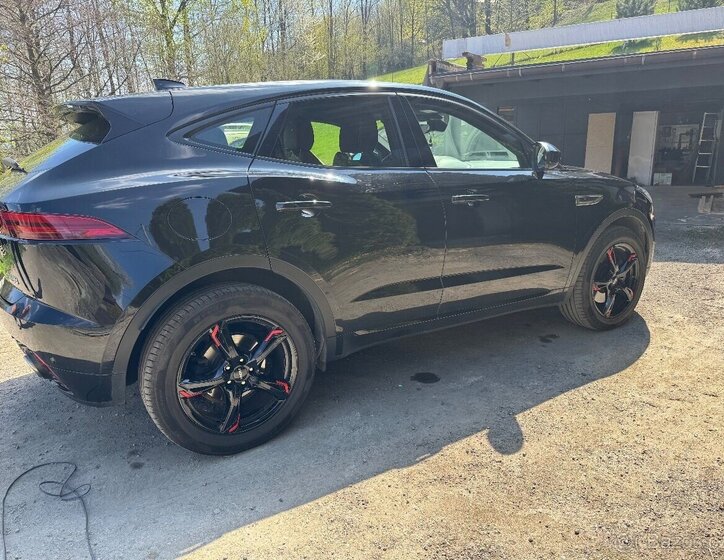 Jaguar E-Pace Hatchback 0,0 0