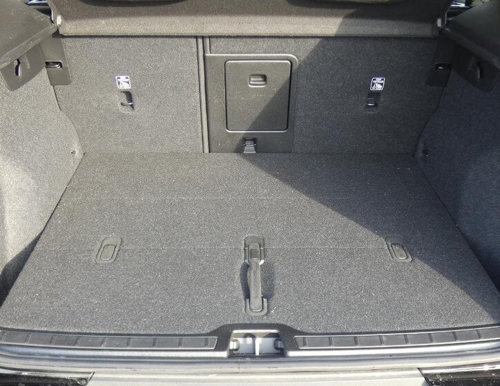 Volvo XC40 SUV 2,0 l 120 kw