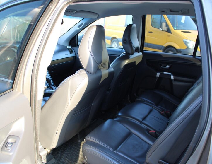 Volvo XC90 SUV / Terénní 2,4 l 136 kw