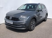 Volkswagen Tiguan 1