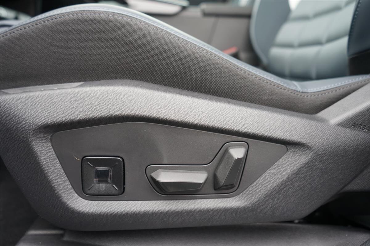 Citroën C5 Aircross SUV 1,2 l 100 kw