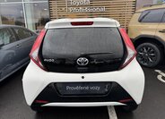 Toyota Aygo Hatchback 998,0 53 kw