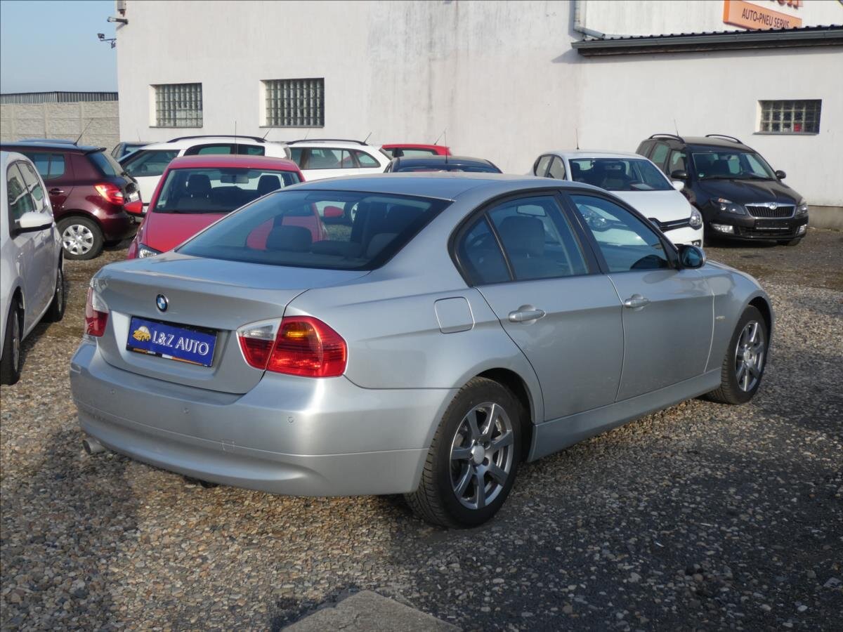 BMW Řada 3 Sedan / Limuzína 2,0 l 95 kw