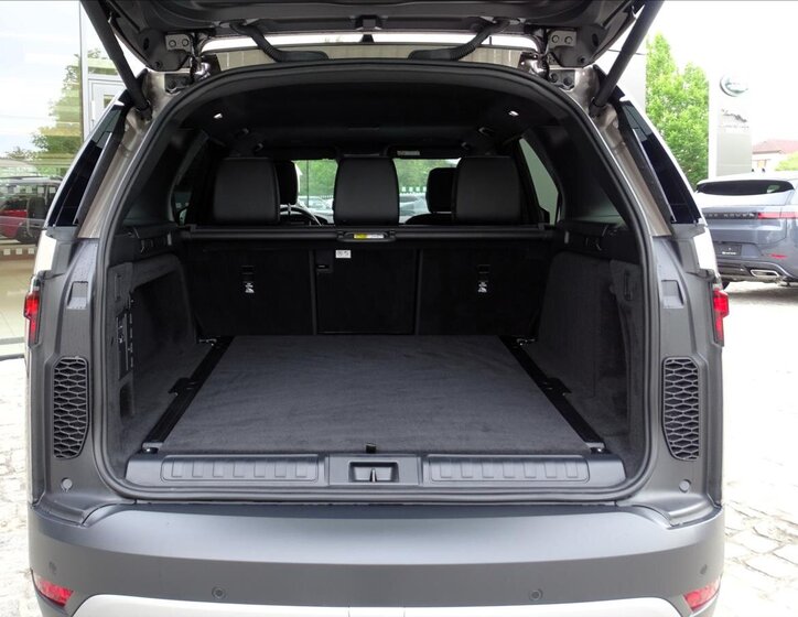 Land Rover Discovery SUV 3,0 l 184 kw