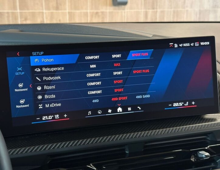 BMW XM SUV / Terénní 4,4 l 480 kw