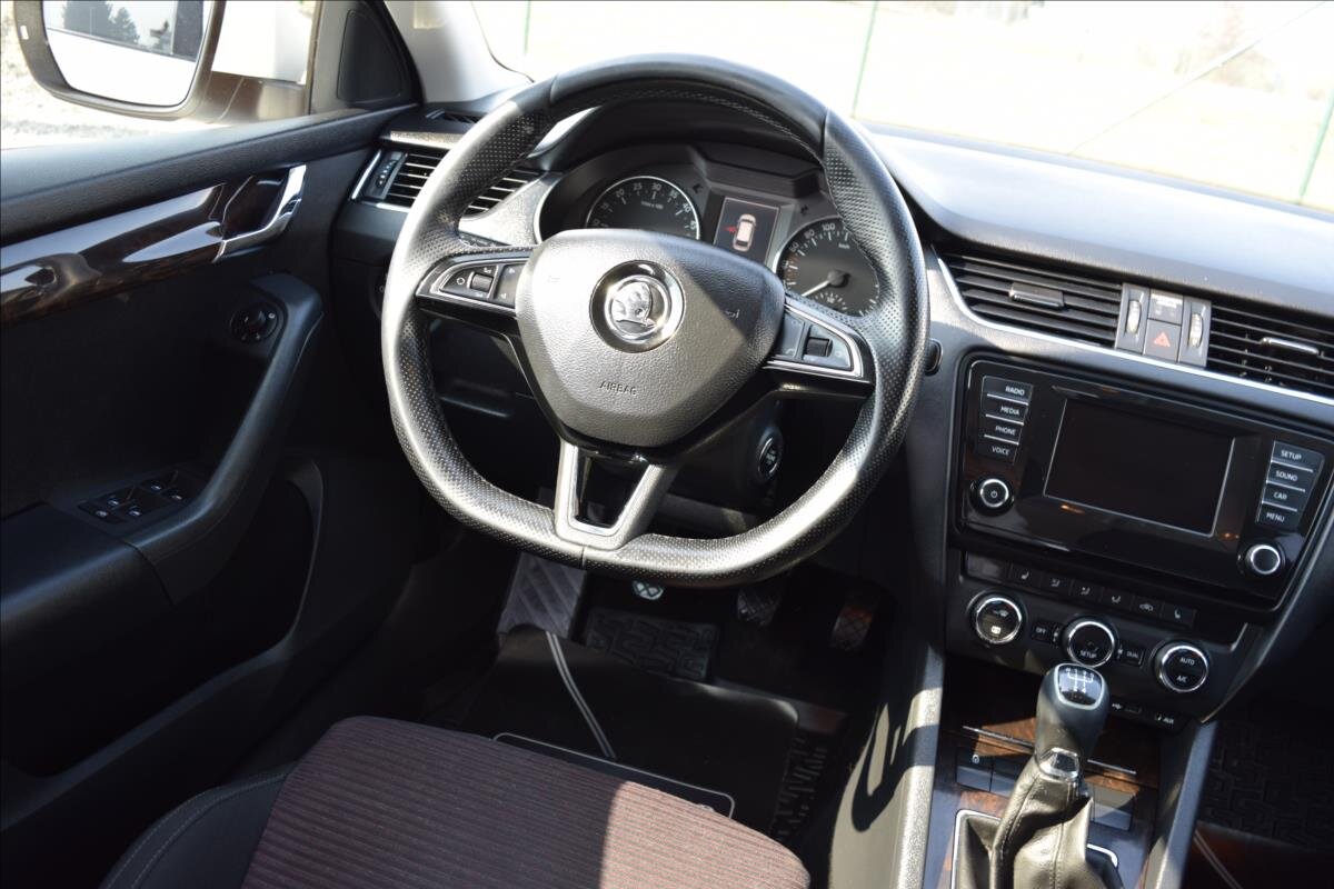 Škoda Octavia Kombi 1,6 l 77 kw