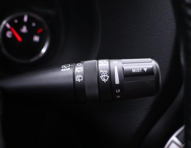 Jeep Wrangler SUV 2,8 l 147 kw