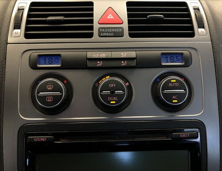 Volkswagen Touran VAN-Minibus 1,9 l 77 kw