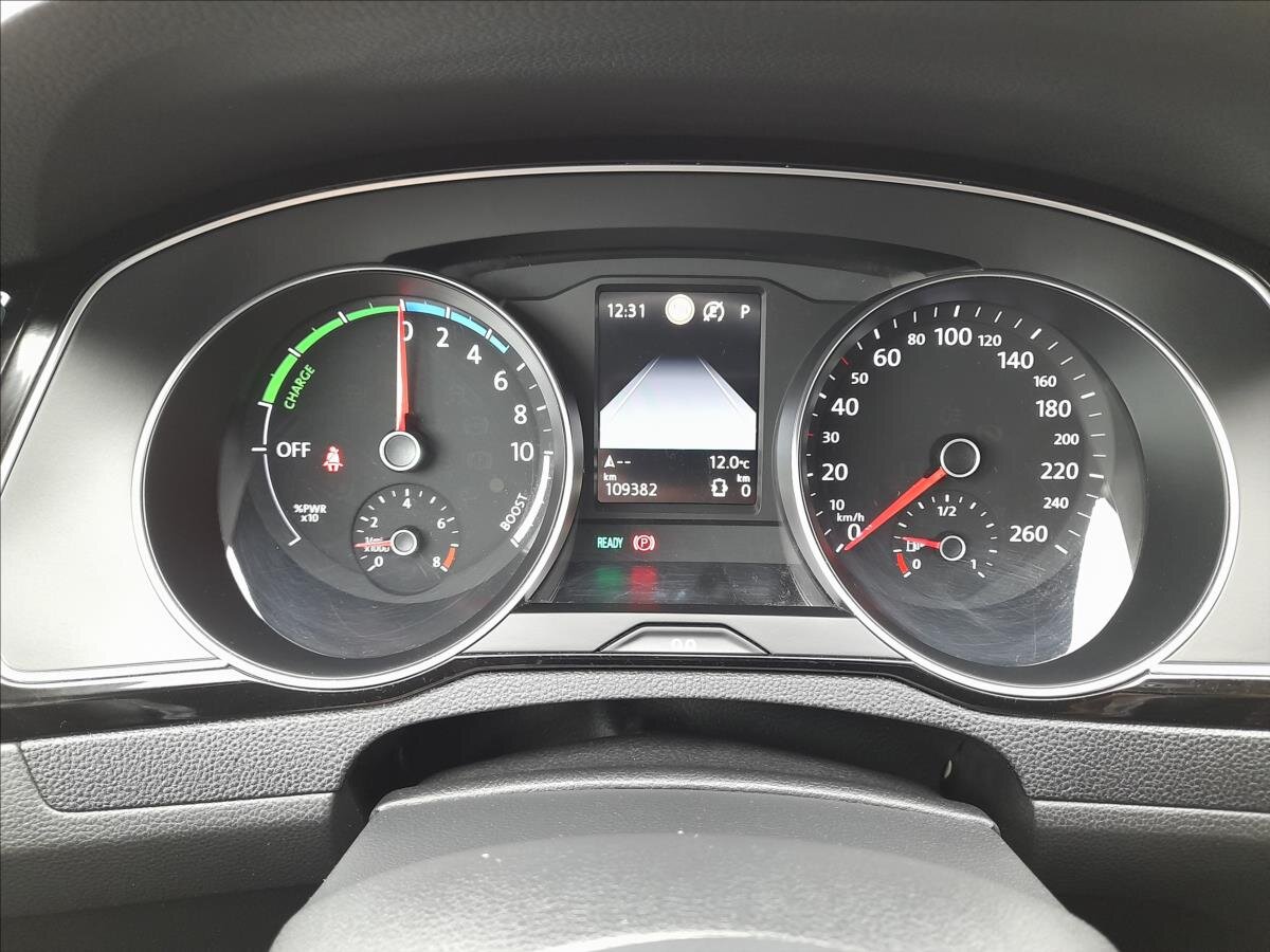 Volkswagen Passat Kombi 1,4 l 115 kw