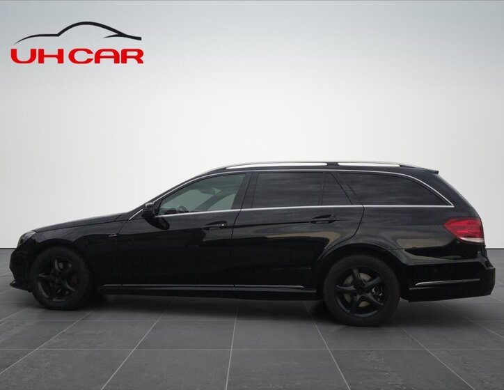 Mercedes-Benz Třídy E 8