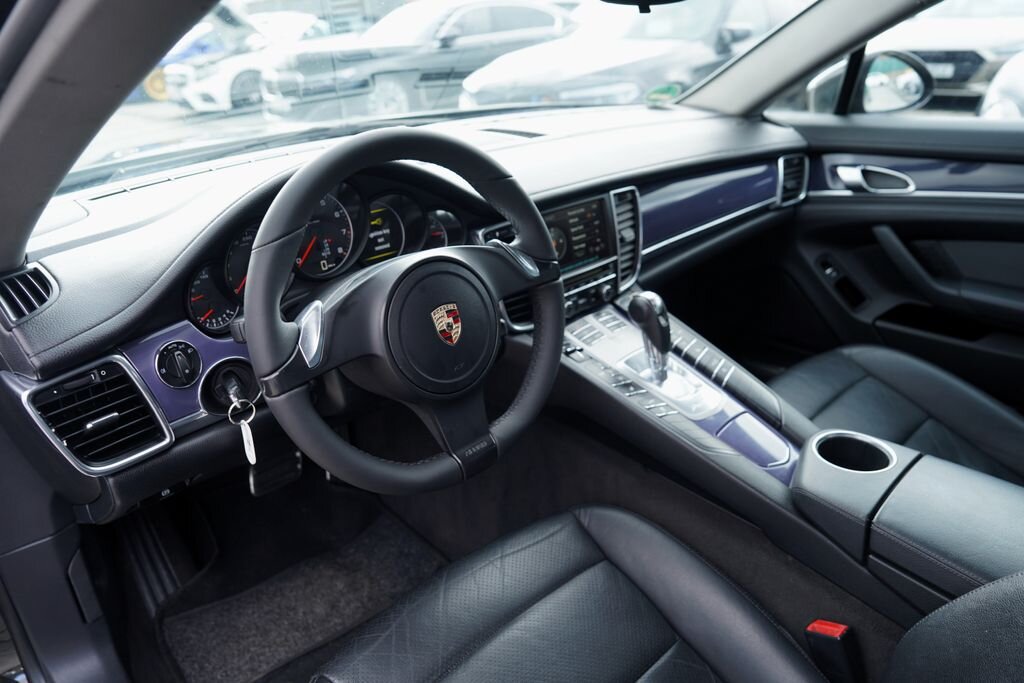 Porsche Panamera Sedan 3,6 l 220 kw