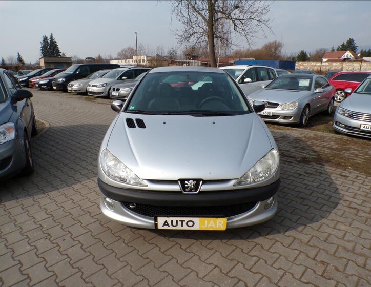 Peugeot 206 Hatchback 1,4 l 55 kw