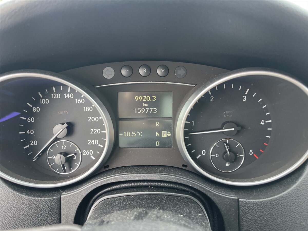Mercedes-Benz Třídy M SUV / Terénní 3,0 l 165 kw