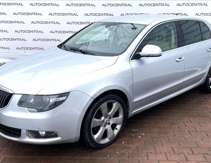 Škoda Superb Liftback 1,8 l 118 kw