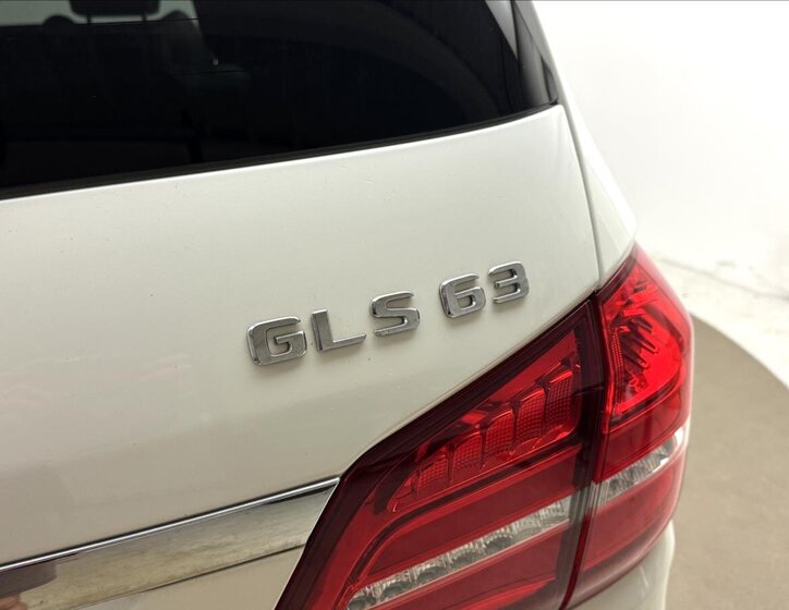 Mercedes-Benz GLS SUV / Terénní 5,5 l 430 kw