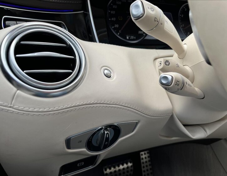 Mercedes-Benz Třídy S 11