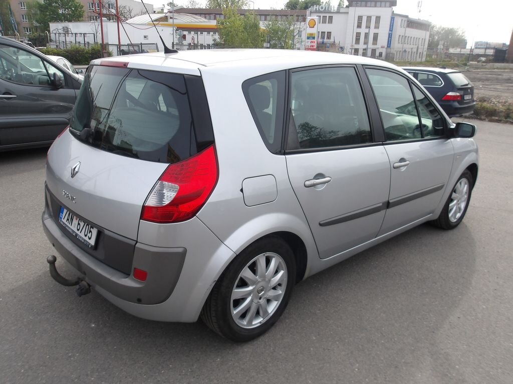 Renault Scénic Kombi 1,5 l 76 kw