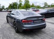 Audi RS5 4