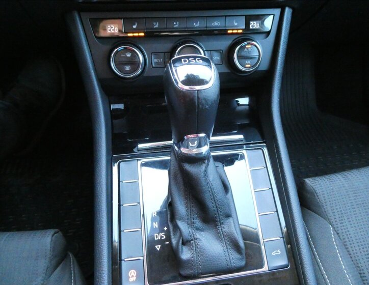 Škoda Superb Kombi 2,0 l 110 kw