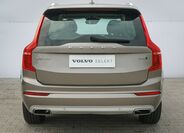 Volvo XC90 6