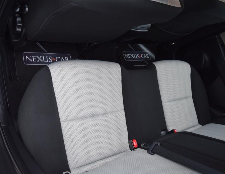 Mazda 3 Hatchback 1,6 l 77 kw