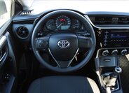 Toyota Corolla Sedan 1,6 l 97 kw