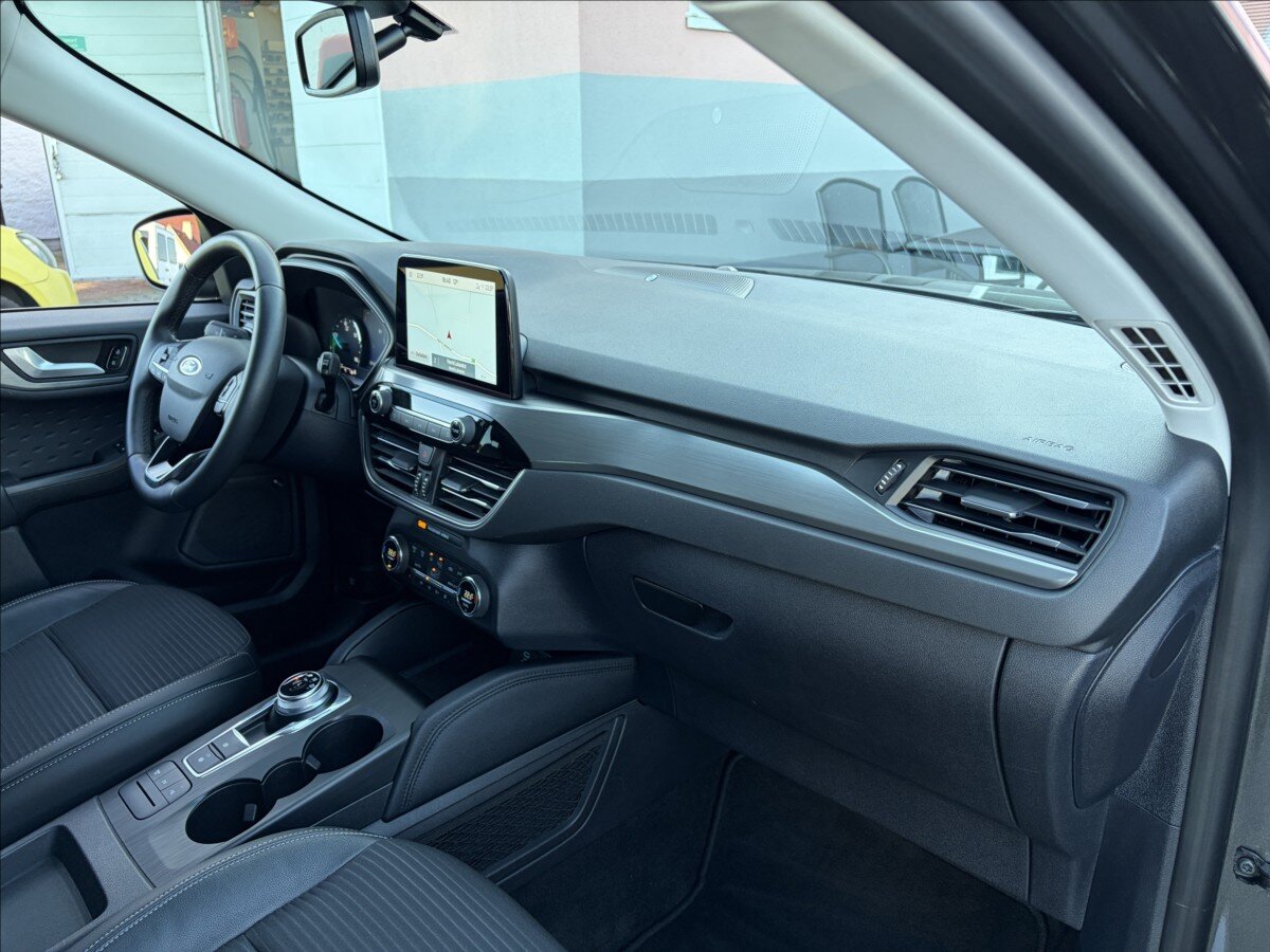 Ford Kuga SUV / Terénní 2,5 l 165 kw