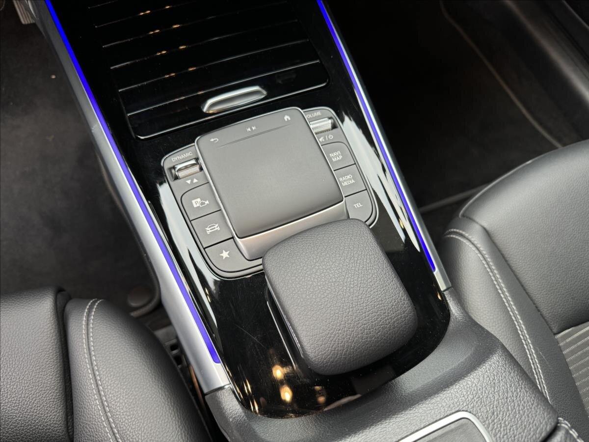 Mercedes-Benz GLB SUV 1,3 l 120 kw