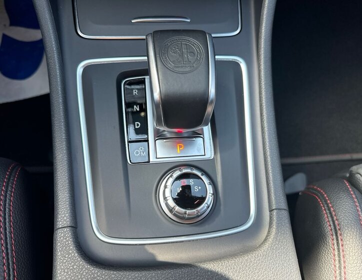 Mercedes-Benz CLA Kombi 2,0 l 280 kw