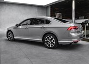 Volkswagen Passat Sedan 1,5 l 110 kw