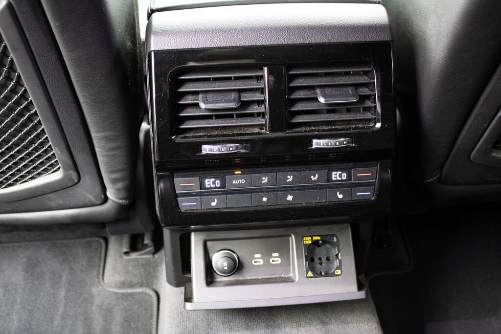 Volkswagen Touareg SUV 3,0 l 250 kw