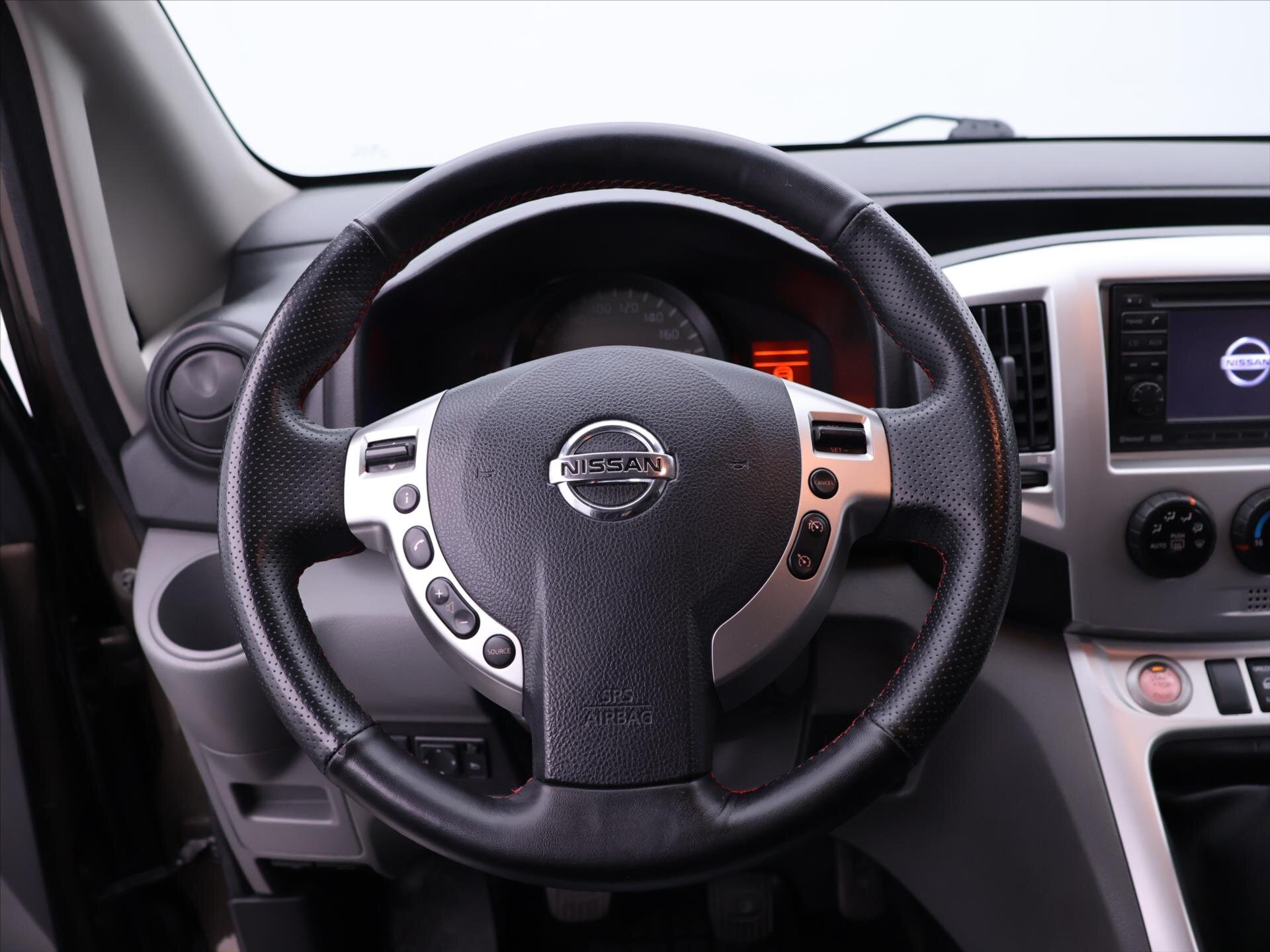 Nissan NV200 VAN / Minibus 1,5 l 81 kw