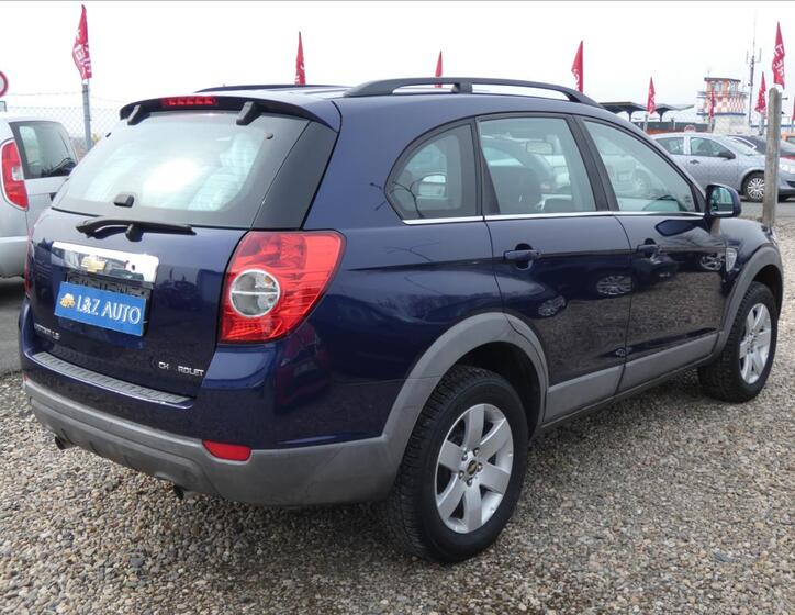 Chevrolet Captiva 4