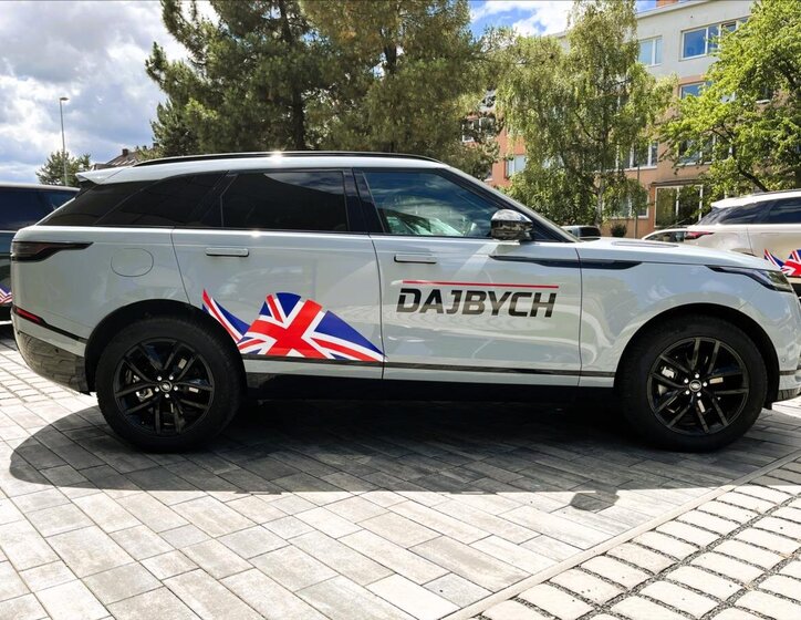 Land Rover Range Rover Velar SUV / Terénní 2,0 l 150 kw