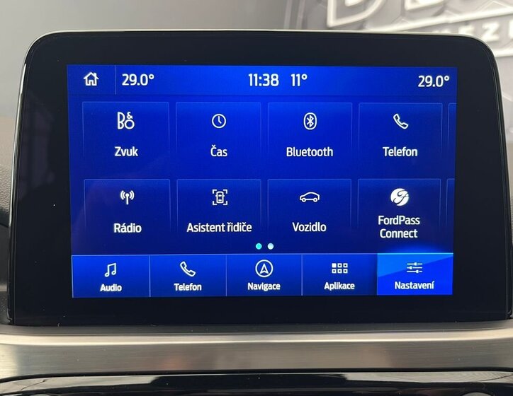 Ford Kuga SUV / Terénní 2,5 l 140 kw