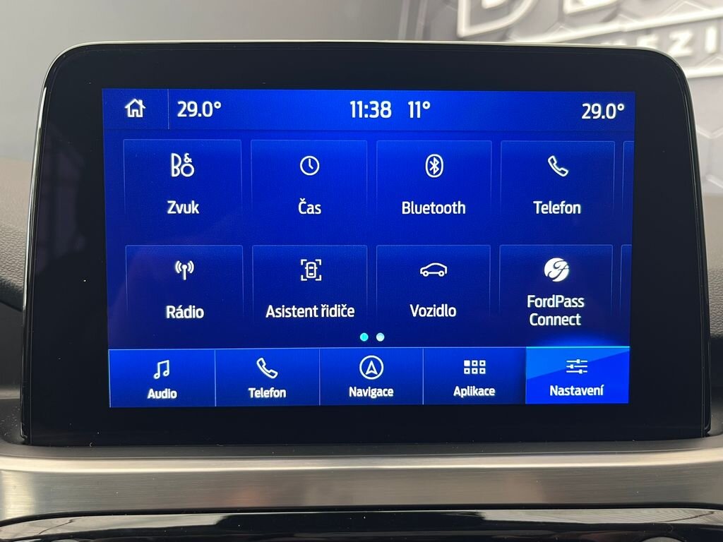 Ford Kuga SUV / Terénní 2,5 l 140 kw