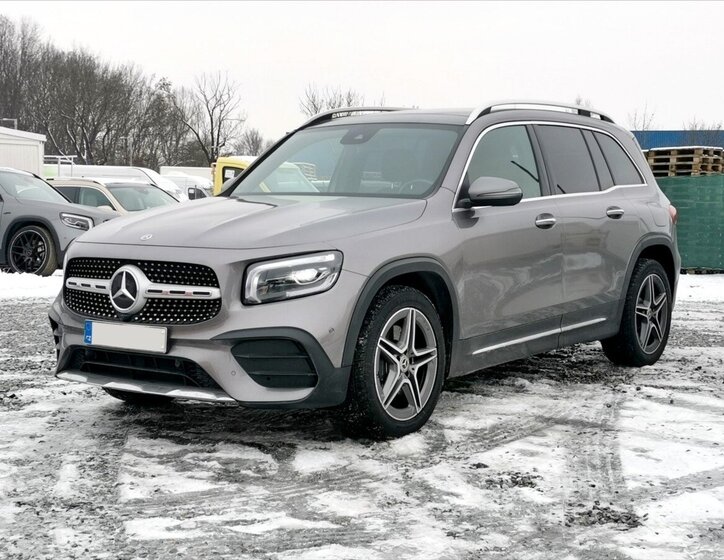 Mercedes-Benz GLB SUV 2,0 l 140 kw