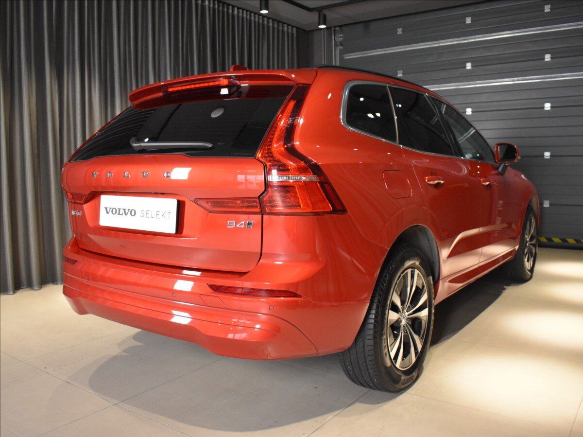 Volvo XC60 SUV / Terénní 2,0 l 145 kw
