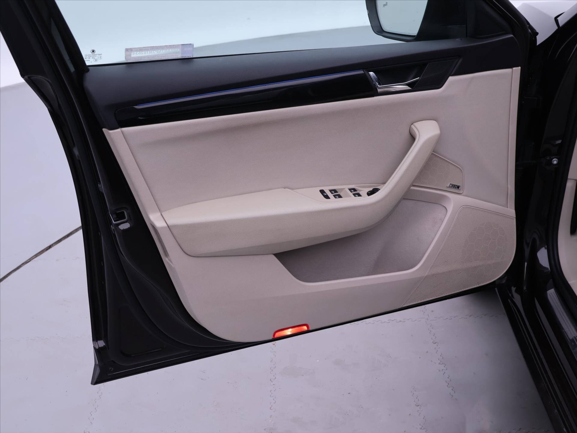 Škoda Superb Liftback 2,0 l 110 kw