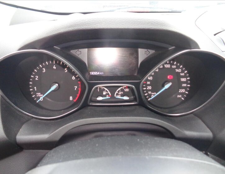 Ford Kuga SUV 1,5 l 110 kw