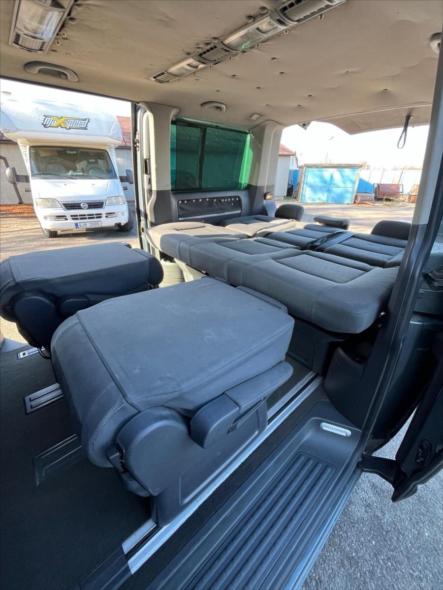 Volkswagen Multivan MPV 2,5 l 128 kw